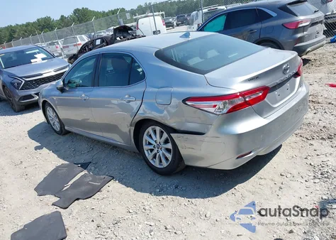 2019 Toyota Camry Le z USA, uszkodzony, nr VIN 4T1B11HK3KU175027